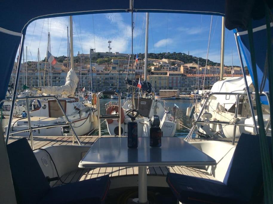 Hotel Nuitee A Bord De Danilou Un Voilier De 9.50M Sète Esterno foto